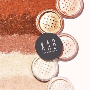 KAB COSMETICS || Illuminating Allover Body Dust in Golden Hour ⭐️NIB⭐️